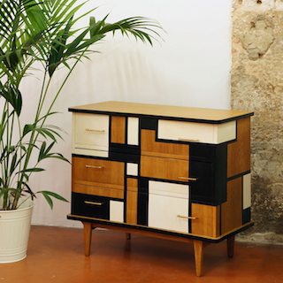 commode-vintage-metropolis