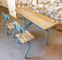 Double pupitre d&rsquo;écolier